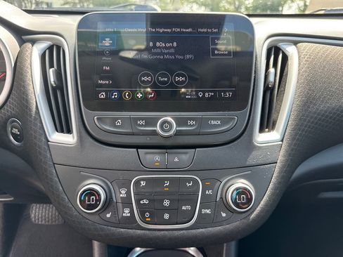 Used 2024 Chevrolet Malibu LT image 29