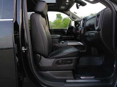 Used 2022 Chevrolet Silverado 3500 LTZ w/ LTZ Premium Package image 29