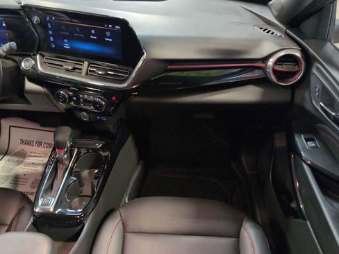 Used 2025 Chevrolet Trax RS w/ Driver Confidence Package image 27