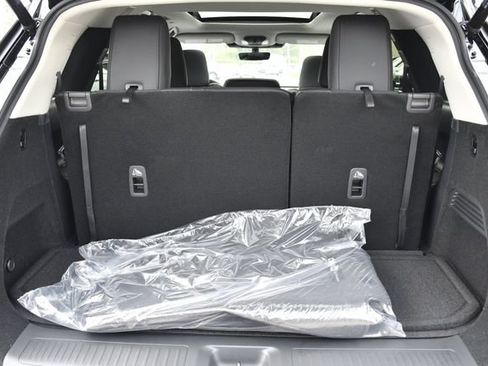 New 2027 INFINITI QX60 Luxe w/ Cargo Package FWD image 37