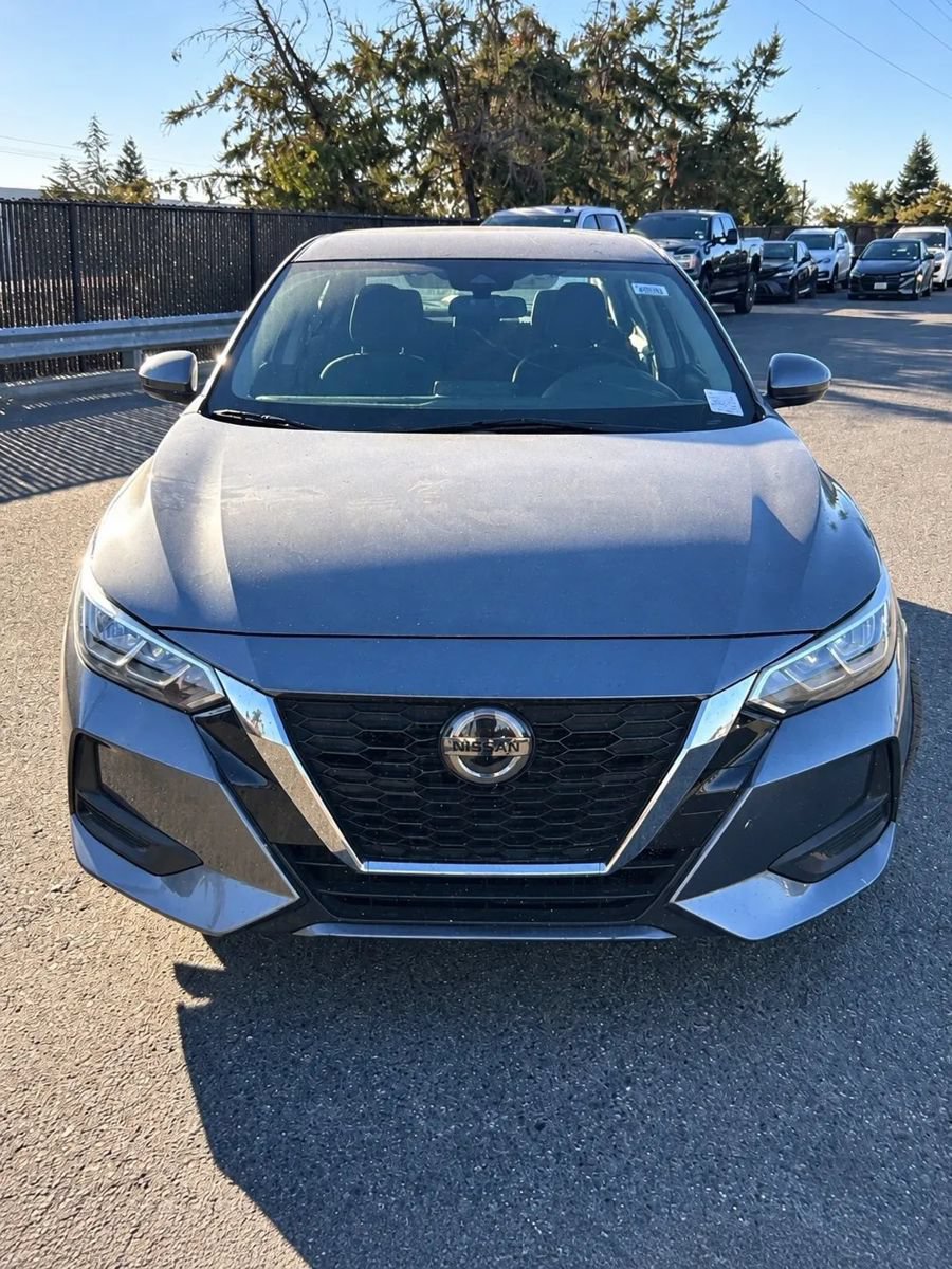 Used 2021 Nissan Sentra SV FWD image 2