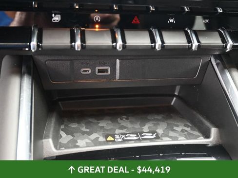 Used 2025 GMC Canyon AT4 w/ Nightfall Edition AWD/4WD image 32