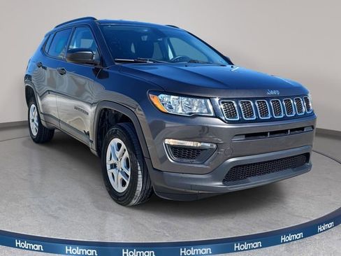 Used 2018 Jeep Compass Sport AWD/4WD image 4