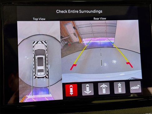 Used 2022 Chrysler Pacifica Limited image 29