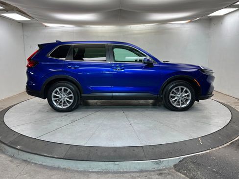 Used 2023 Honda CR-V EX image 6