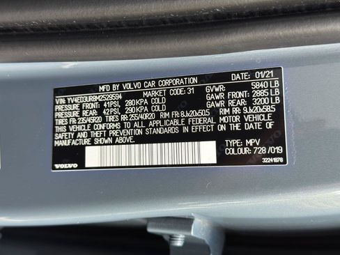 Used 2021 Volvo XC40 P8 Recharge w/ Advanced Package AWD/4WD image 44