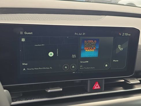 New 2027 Kia Carnival FWD image 23