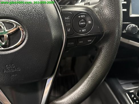 Used 2020 Toyota Camry LE image 27