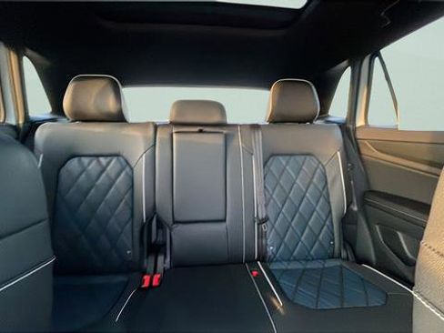 New 2026 Volkswagen Atlas Cross Sport SEL Premium R-Line image 20