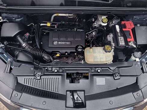 Used 2021 Chevrolet Trax LT w/ LT Convenience Package image 36