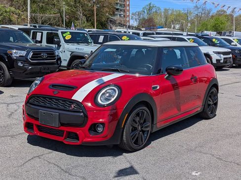 Used 2021 MINI Cooper S w/ 6.5" Touchscreen Package image 1