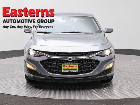 Used 2024 Chevrolet Malibu RS FWD image 2