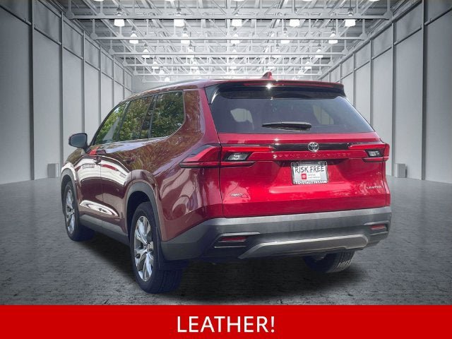 Used 2024 Toyota Grand Highlander AWD image 10
