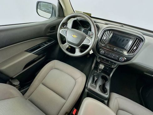 Used 2022 Chevrolet Colorado W/T w/ WT Convenience Package AWD/4WD image 9