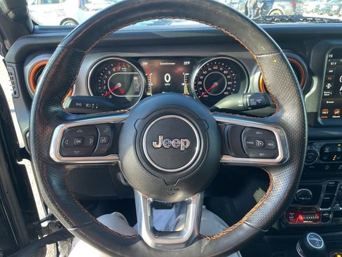 Used 2022 Jeep Gladiator Mojave w/ LED Lighting Group image 4
