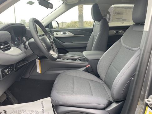 New 2026 Ford Explorer Active image 21