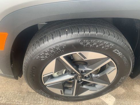 Certified 2025 Hyundai Tucson SEL image 32