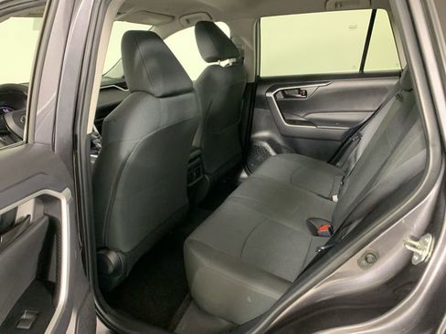 Used 2024 Toyota RAV4 LE image 31