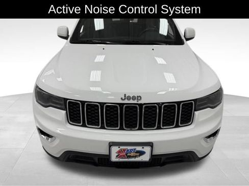 Used 2022 Jeep Grand Cherokee Laredo X AWD/4WD image 7