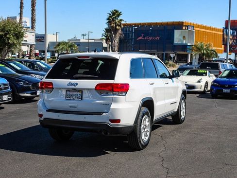 Used 2018 Jeep Grand Cherokee Laredo image 10