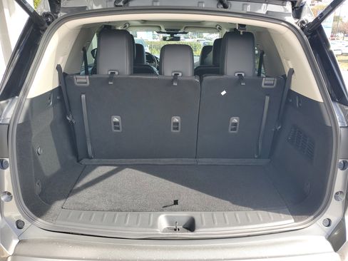 New 2026 Nissan Pathfinder SL w/ SL Premium Package image 6