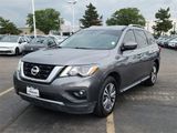 Used 2020 Nissan Pathfinder SV image 3