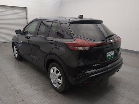 Used 2021 Nissan Kicks S image 5