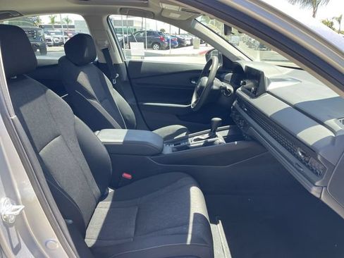 Used 2025 Honda Accord SE image 28