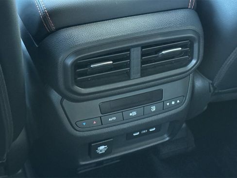 Certified 2024 Honda Pilot TrailSport image 17