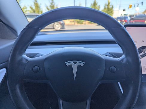 Used 2018 Tesla Model 3 Mid Range image 20