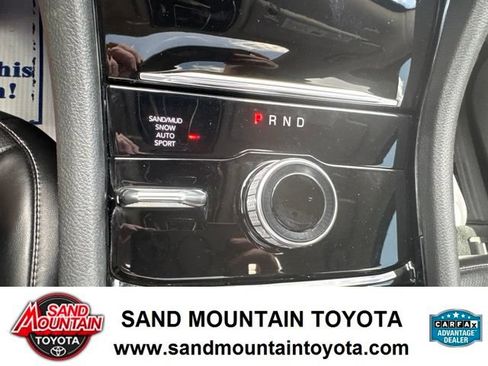 Used 2023 Jeep Grand Cherokee L Limited w/ Luxury Tech Group II AWD/4WD image 19