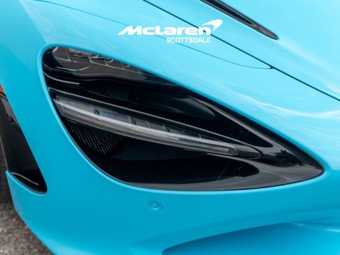 Used 2025 McLaren 750S Spider RWD image 18