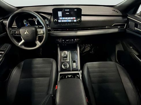 Used 2023 Mitsubishi Outlander SE Black Edition AWD/4WD image 24