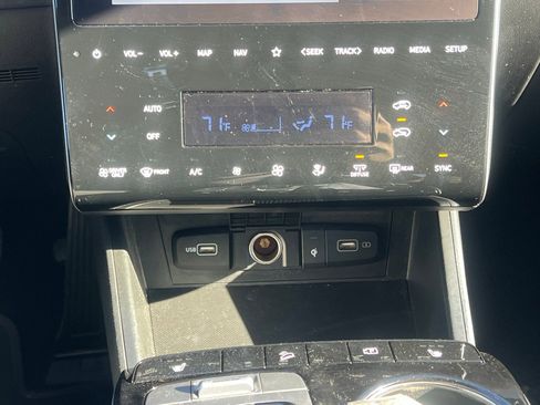 Used 2024 Hyundai Tucson SEL image 32