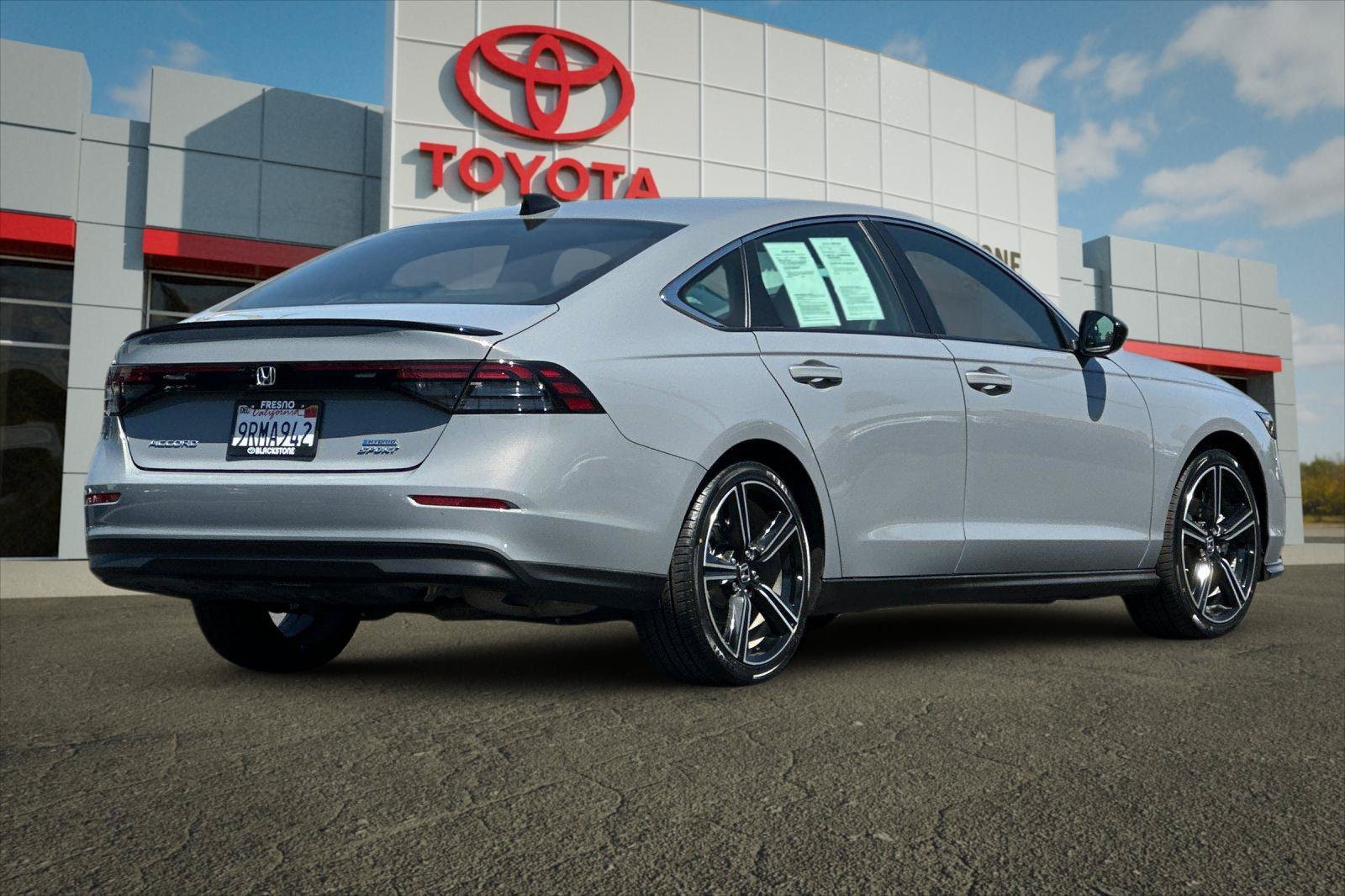 Used 2025 Honda Accord Sport image 3