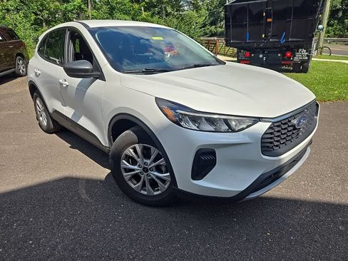 Used 2023 Ford Escape Active AWD/4WD image 8