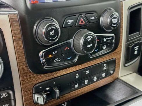 Used 2018 RAM 1500 Laramie AWD/4WD image 15