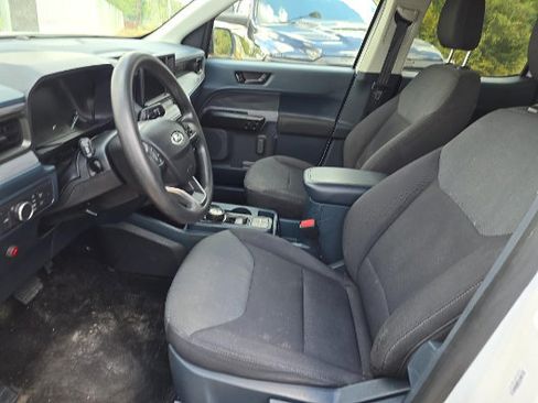 Used 2022 Ford Maverick XL FWD image 5