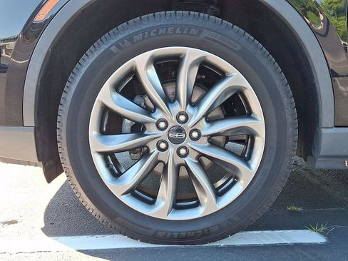Used 2021 Lincoln Corsair FWD w/ Premium Package image 8