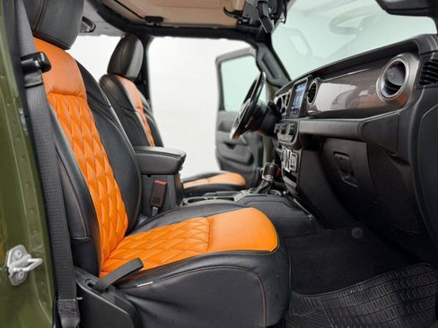 Used 2021 Jeep Wrangler Unlimited Sahara w/ Uconnect 4C Nav & Sound Group AWD/4WD image 36