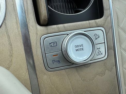 Used 2024 Genesis GV80 3.5T Advanced AWD/4WD image 31