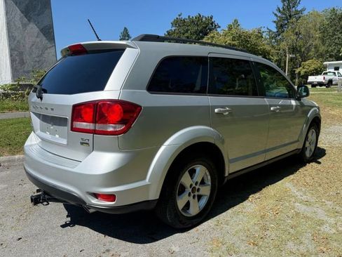 Used 2012 Dodge Journey SXT w/ Flexible Seating Group FWD image 7