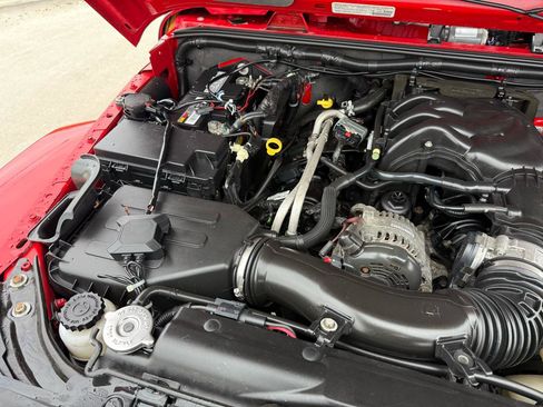 Used 2014 Jeep Wrangler Unlimited Sahara w/ Dual Top Group image 30