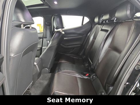 Used 2023 MAZDA MAZDA3 s image 12