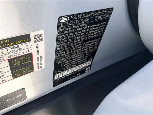 Used 2018 Land Rover Discovery HSE AWD/4WD image 33
