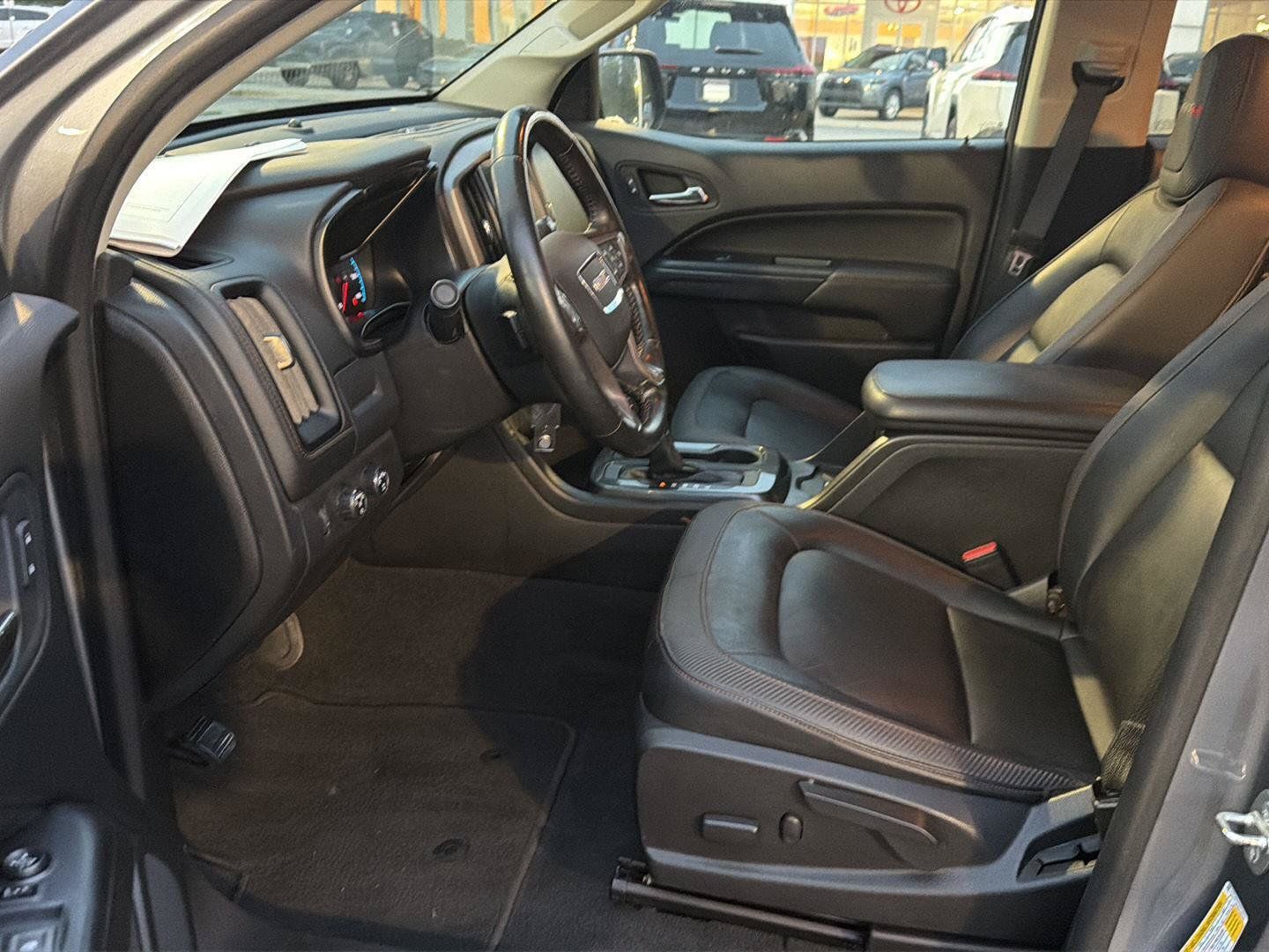 Used 2021 GMC Canyon AT4 w/ Driver Alert Package AWD/4WD image 10