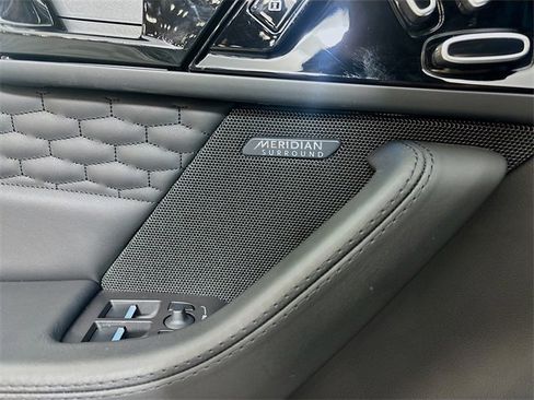 Certified 2024 Jaguar F-TYPE R image 20