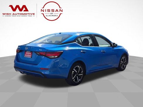 Used 2024 Nissan Sentra SV FWD image 5
