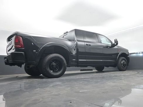 Used 2025 RAM 3500 Limited AWD/4WD image 56