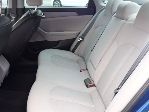 Used 2019 Hyundai Sonata SE FWD image 12